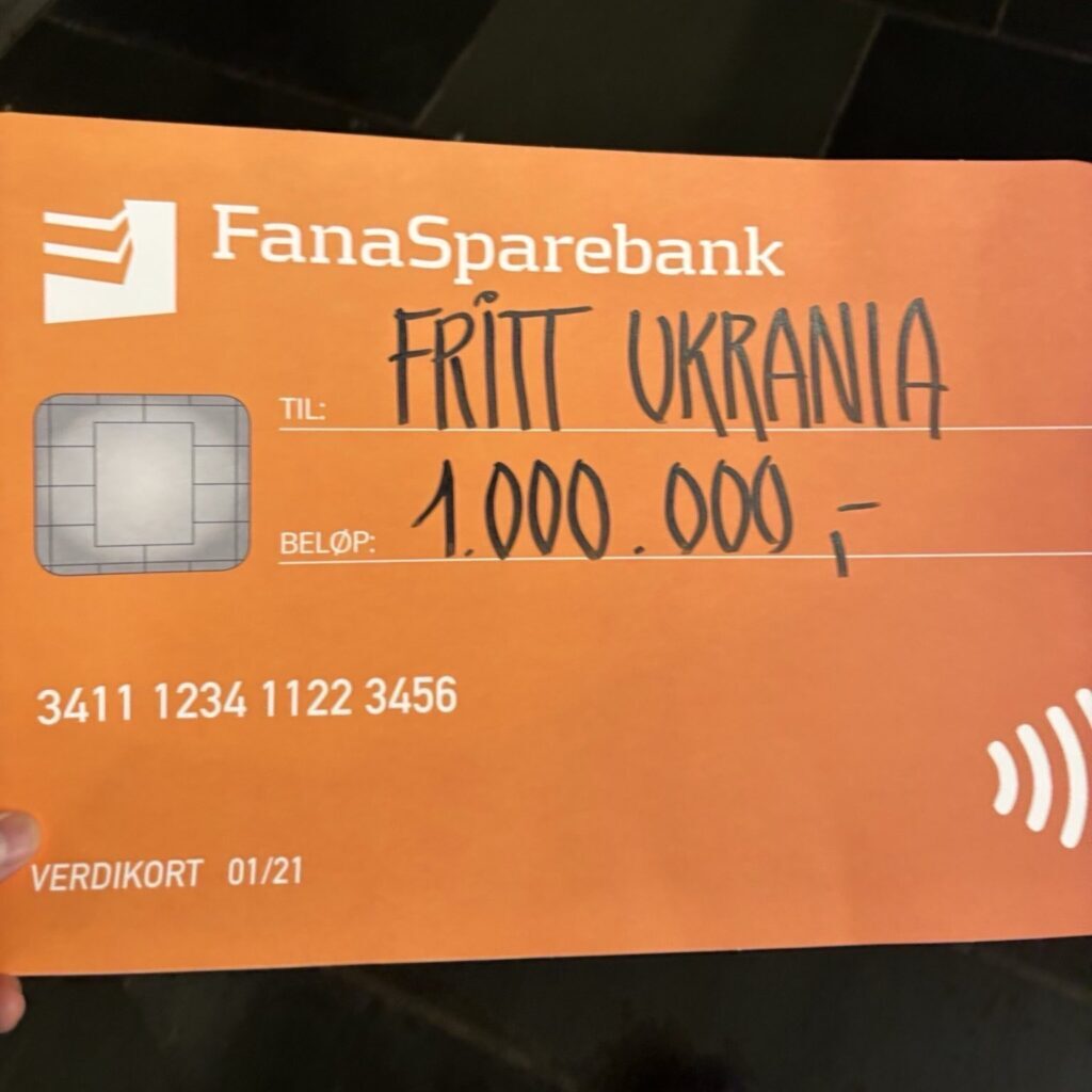 Julegave til Fritt Ukraina fra Fana Sparebank