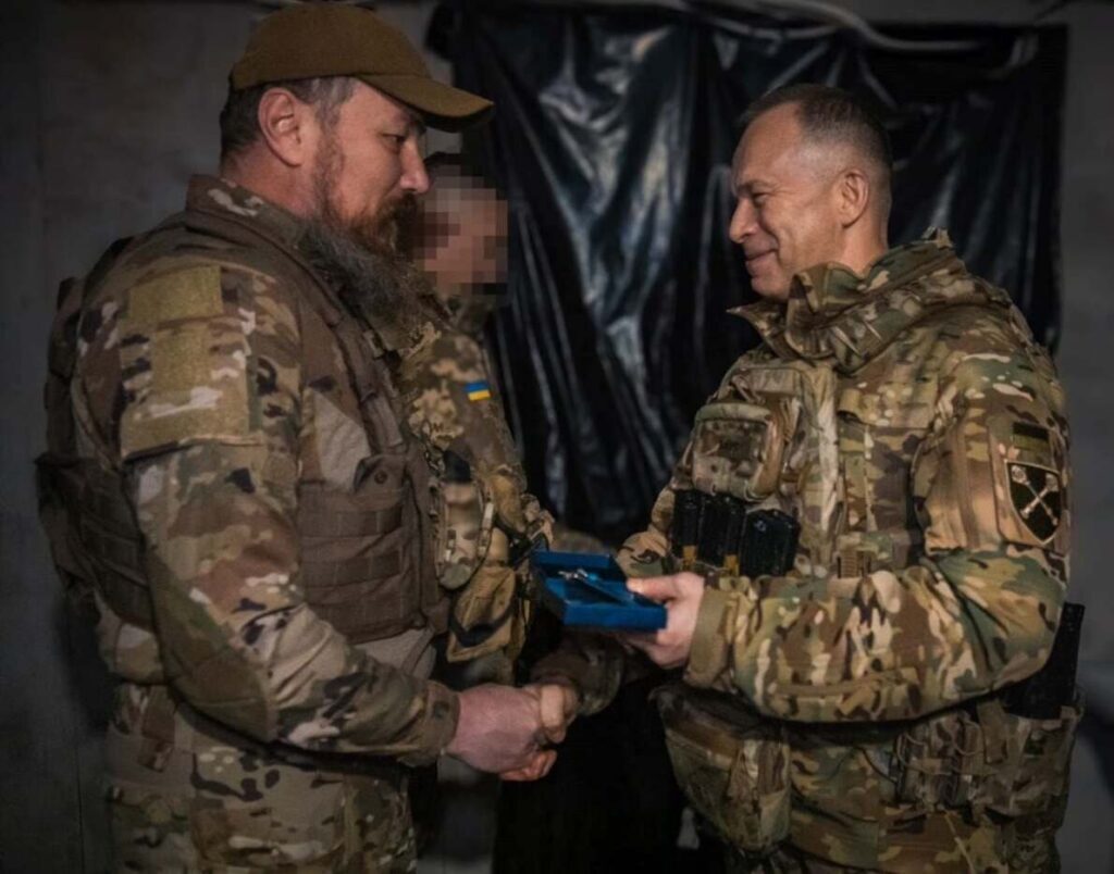 Robert Brovdi og Ukrainas forsvarssjef Sirsky