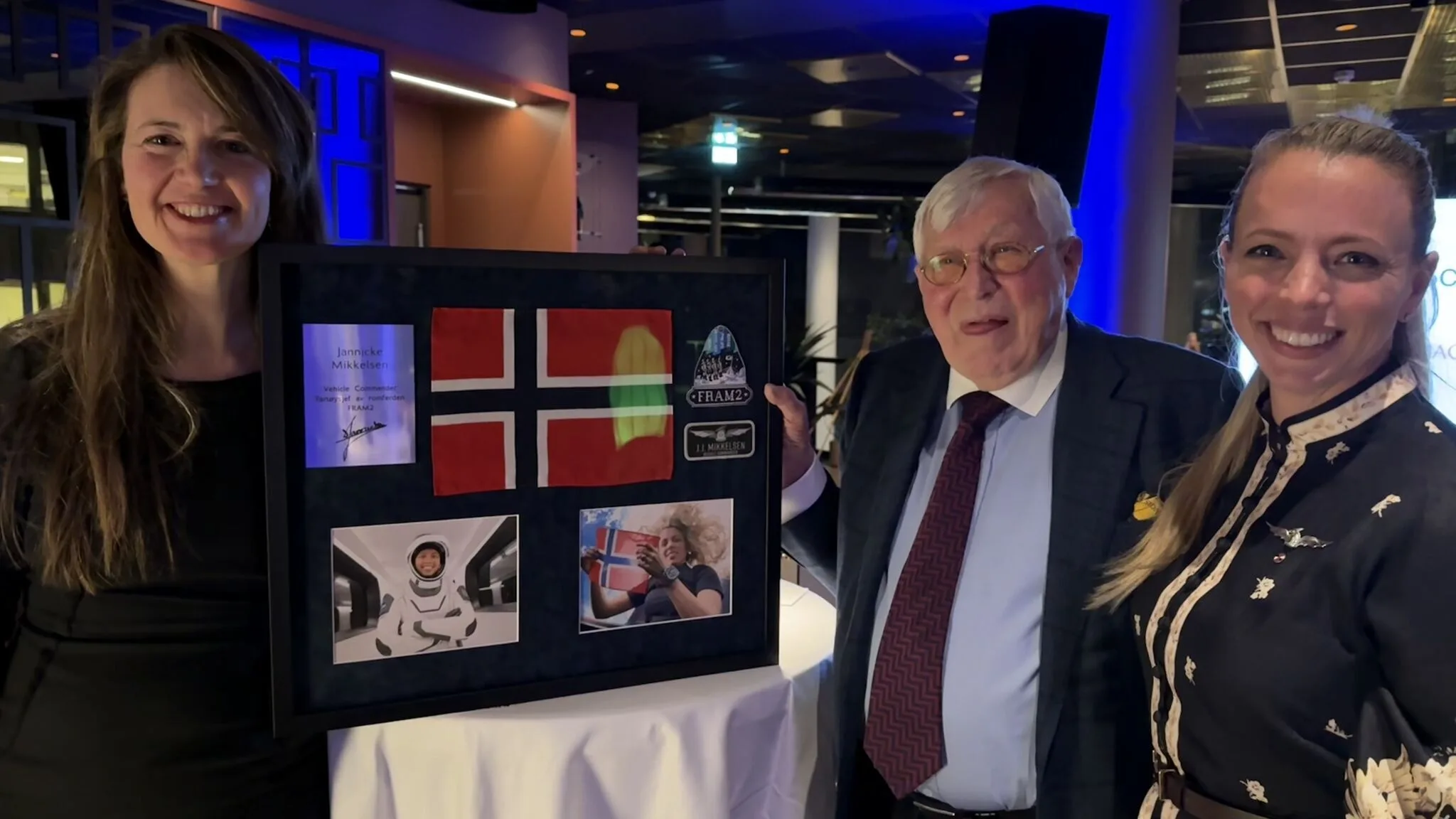 Astronaut Jannicke Mikkelsen donerte flagg fra verdensrommet