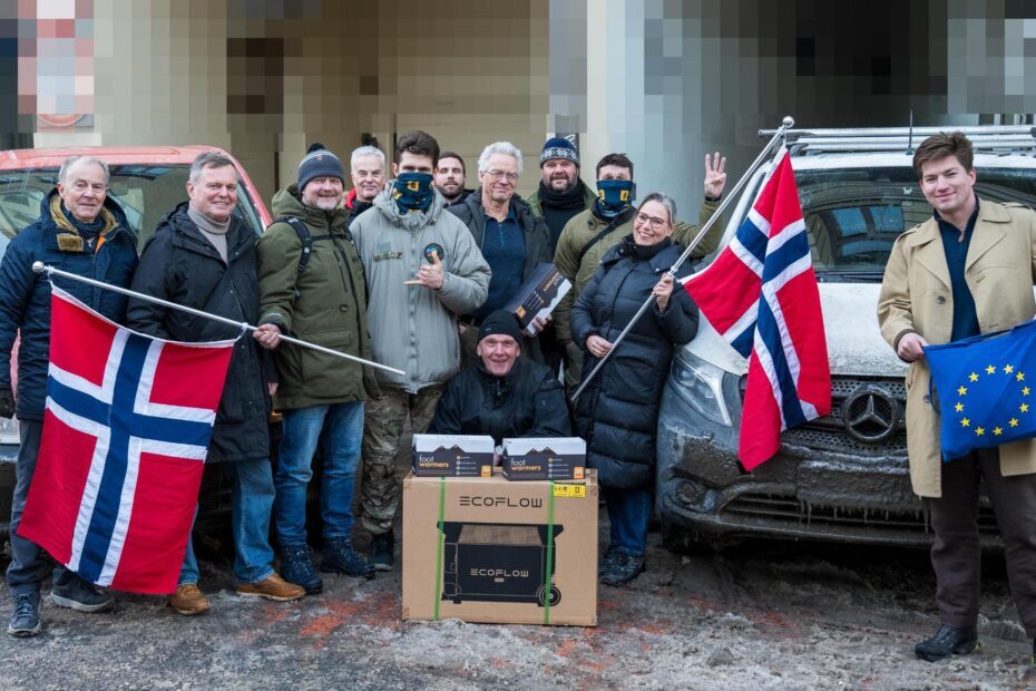 Overlevering av Ecoflow og annet utstyr til Ukraina. Møte mellom Europabevegelsen og ukrainske representanter