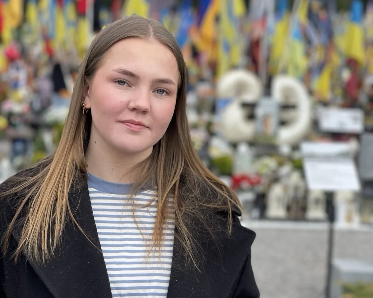 Oline (22) stiller opp for Ukraina