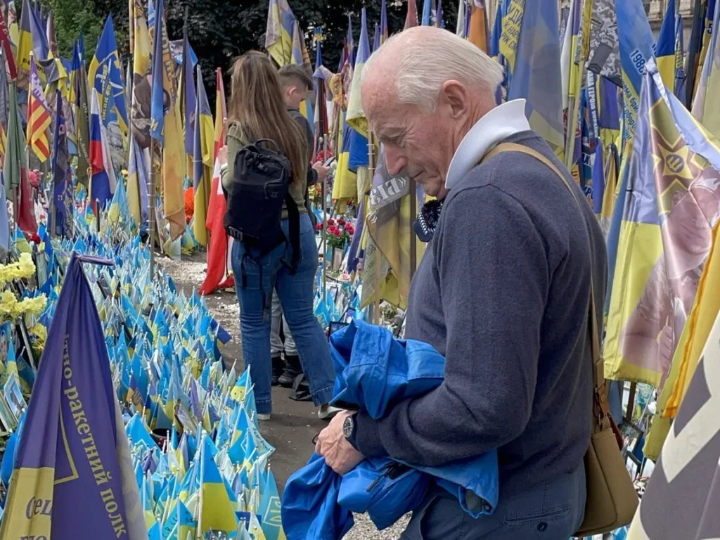 Ragnar Horn og Christian Ringnes besøker Ukraina. Foto: Fritt Ukraina